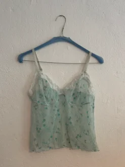 Cute Y2K floral lingerie top in babyblau