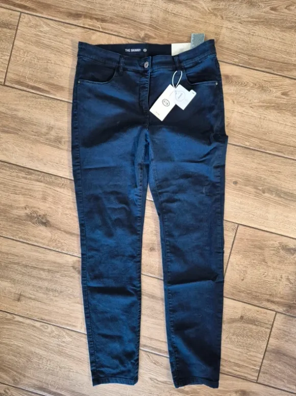 Damen Jeans NEU von C&A in Gr. 44