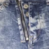 Damen-Denim-Shorts in Blau Größe 38 Mini, mit Knopfleiste und Reißverschluss