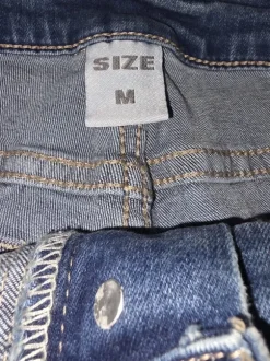 Damen-Denim-Shorts in Blau Größe 38 Mini, mit Knopfleiste und Reißverschluss
