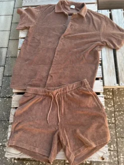 Desmirages Polo und Shorts Kombination neu