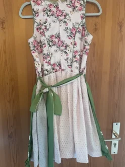 Dirndl grün - Fuchs