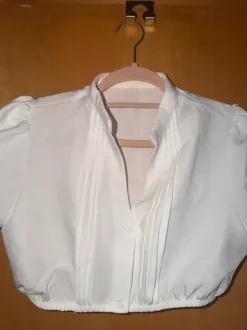 Dirndlbluse