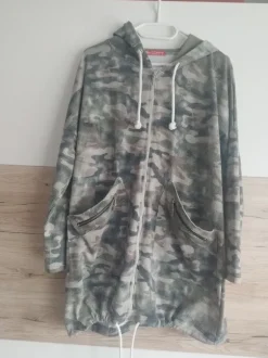Dünne Jacke in Camouflage Optik