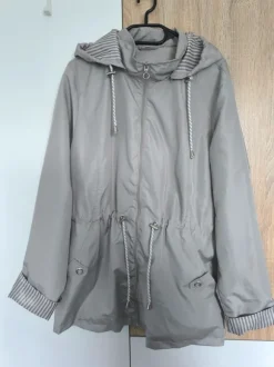 Dünne Sommerjacke, Gr.L, hellgrau