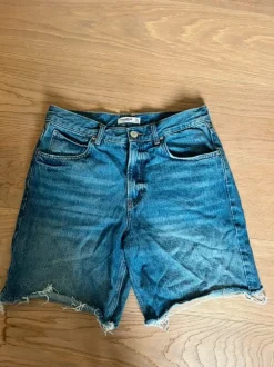 Dunkle Jorts