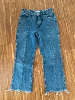 Edited cropped jeans 🩵