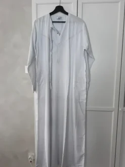 Edler Herren Thobe / Kandura aus Dubai – Weiß – Gr. 56 – Top Zustand