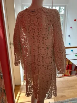Eleganter Häkelmantel von Monari