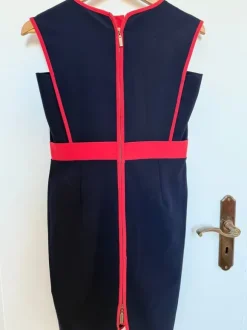 Elegantes Marine-Kleid mit rotem Besatz | Stretch | Gr. S/M