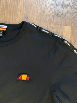 Ellesse T-Shirt – Schwarz