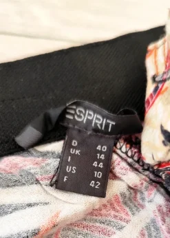 Esprit Hose Gr. L / 40 mit Palmenmuster bequem & locker