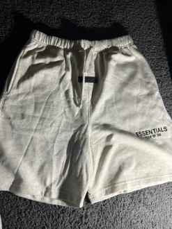 Essentials kurze Hose