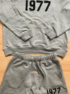 Essentials Tracki