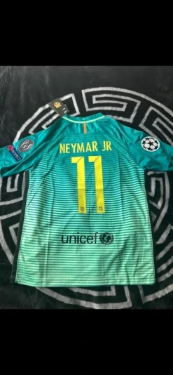 FC Barcelona 2016/17 Kit - Neymar Jr #11