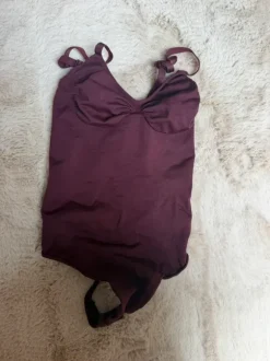 Figurbetonter Body