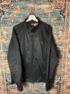 Fred Perry Harrington Jacke | Schwarz | XL | Sehr guter gebrauchter Zustand