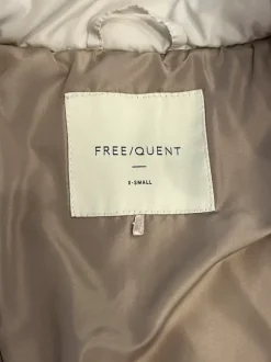 Freequent Weste
