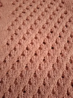 Geheckelte in Rosa