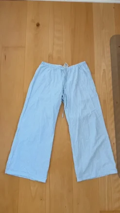 Gestreifte Hose