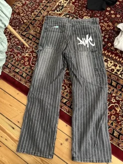 Gestreifte Hose Bershka