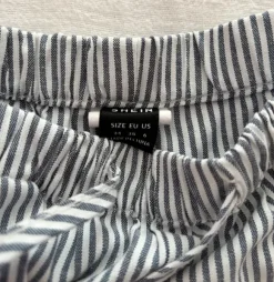 gestreifte pyjama hose