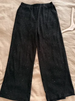 Glitzernde Weite Hose