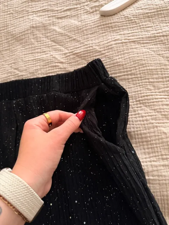 Glitzernde Weite Hose