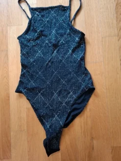 Glitzernder Body von H&M