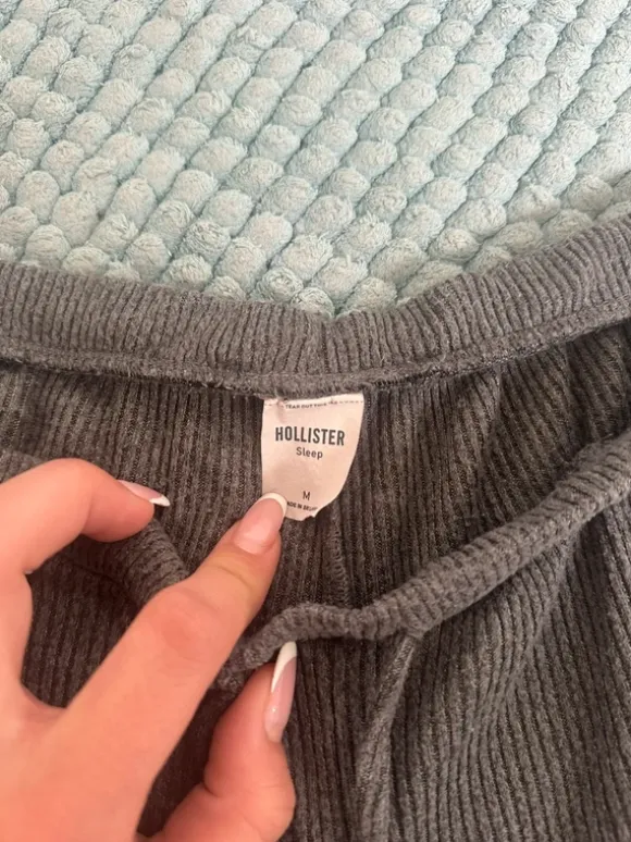 Graue Hose von Hollister in der Größe M