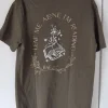 Grünes T-Shirt mit bookish Print