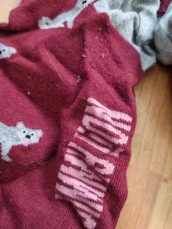 Gut erhaltene gemusterte Socken 43-46