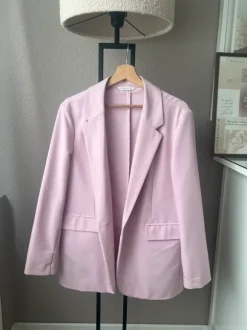 Hell rosa Blazer Stradivarius