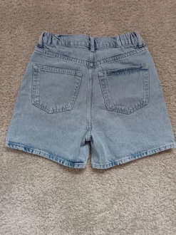 Hellblaue Jeansshorts Shorts Pull&Bear