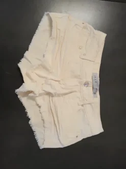 Helle kurze Jeans Shorts