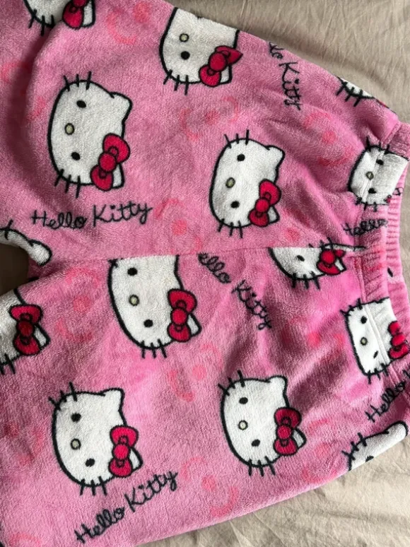 Hello-Kitty-Pyjamahose