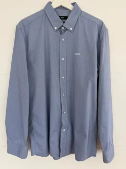Hemd von Boss in blau/lila in der Größe L/42
