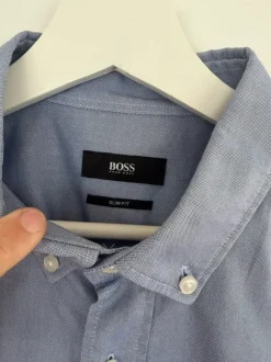 Hemd von Boss in blau/lila in der Größe L/42