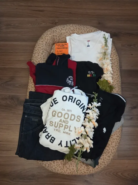 Heren truien, T-shirts polo, onder shirt en broek etc L/XL