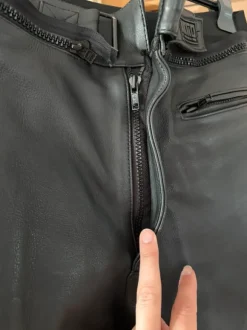 Herren Leder-Motorradhose von Akito