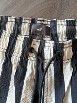 H&M Badeshorts blau weiß gestreift Gr. L