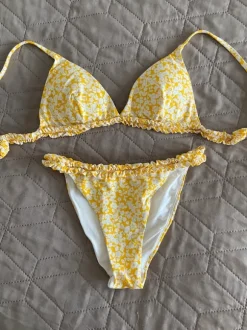 H&M Bikini Blumen gelb/weiß gr. S