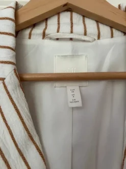 H&M Blazer Gr. 36 – weiß mit feinen braunen Streifen 🤍🤎 Sommerblazer