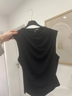 H&M gerafftes Top