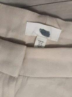 H&M Hose 42