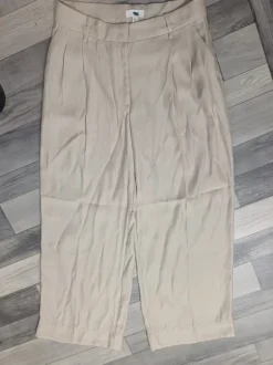 H&M Hose 42