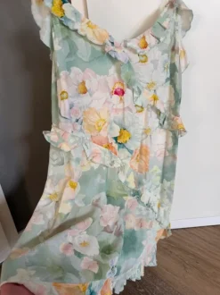 H&M Kleid mit Rüschen