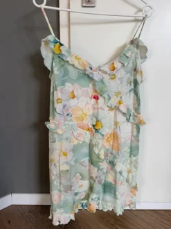 H&M Kleid mit Rüschen