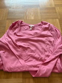 H&M Longshirt Schwangerschaft
