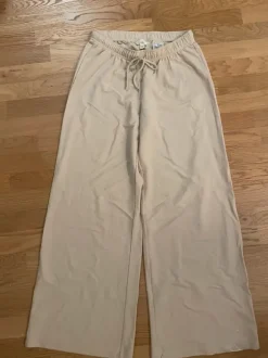 H&M Mama weite Sommerhose Größe S